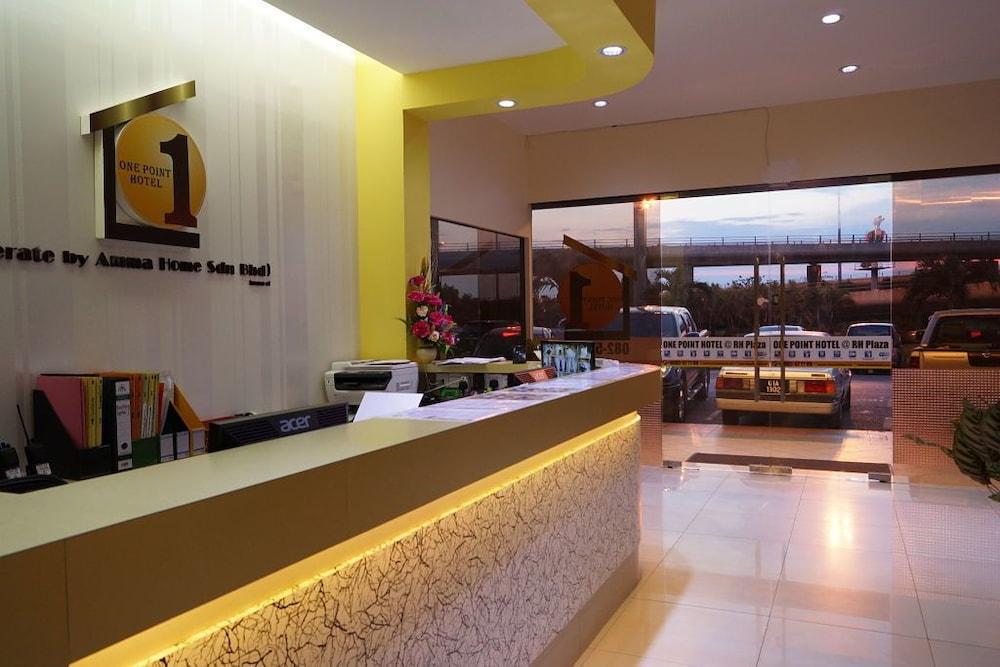 One Point Hotel Kuching Exteriér fotografie