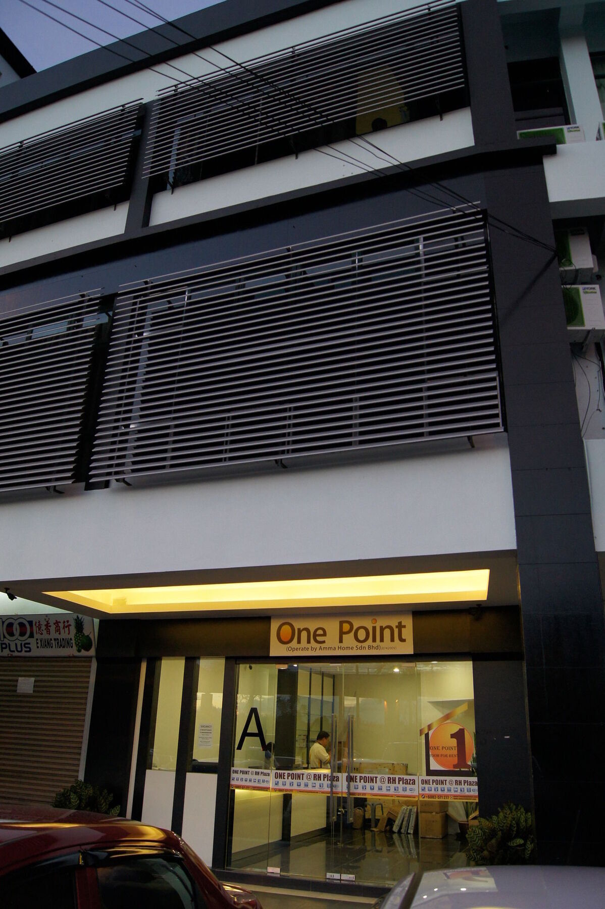 One Point Hotel Kuching Exteriér fotografie